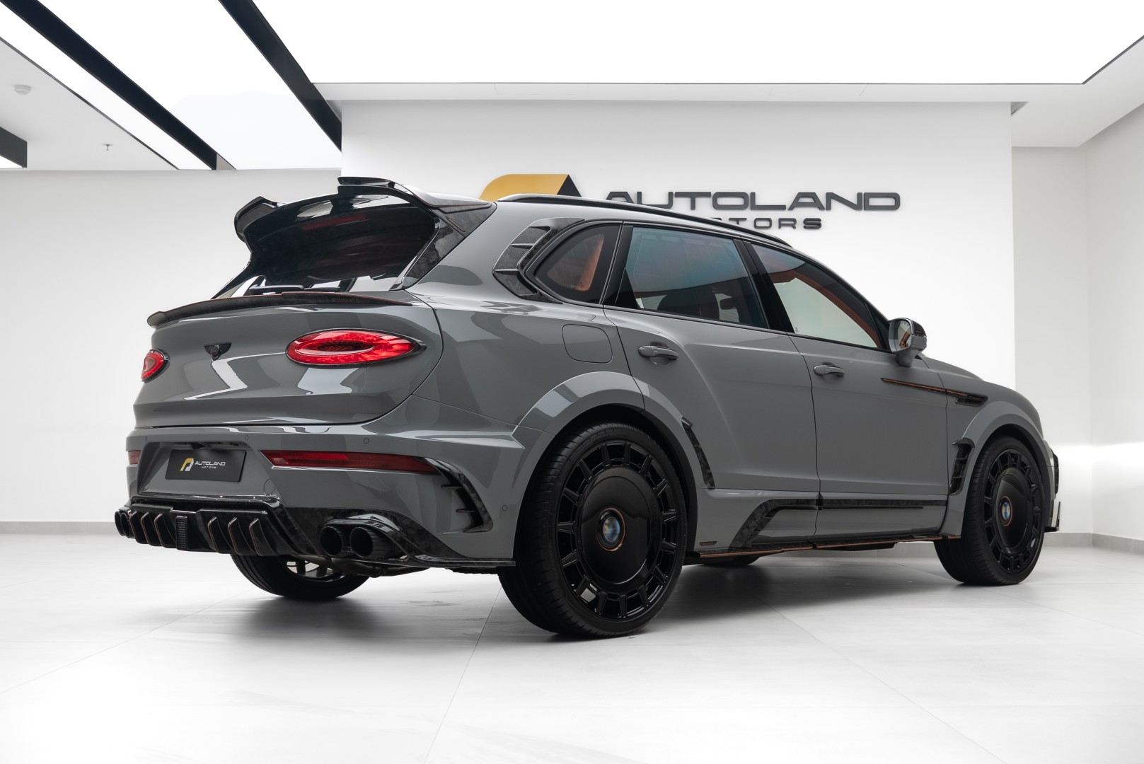 2025 BENTLEY BENTAYGA MANSORY | NAIM AUDIO SYSTEM | SPORT EXHAUST | FULL CARBON